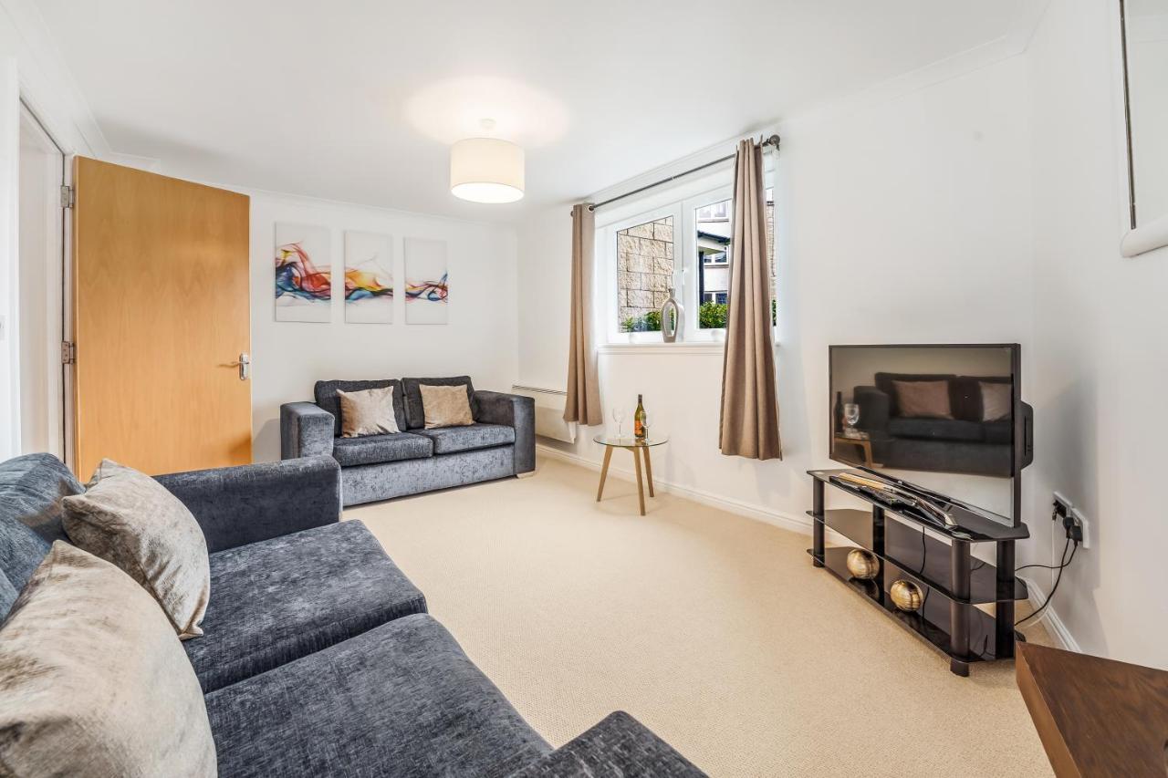 Saughton Suite With Views Of Water Of Leith Édimbourg Extérieur photo