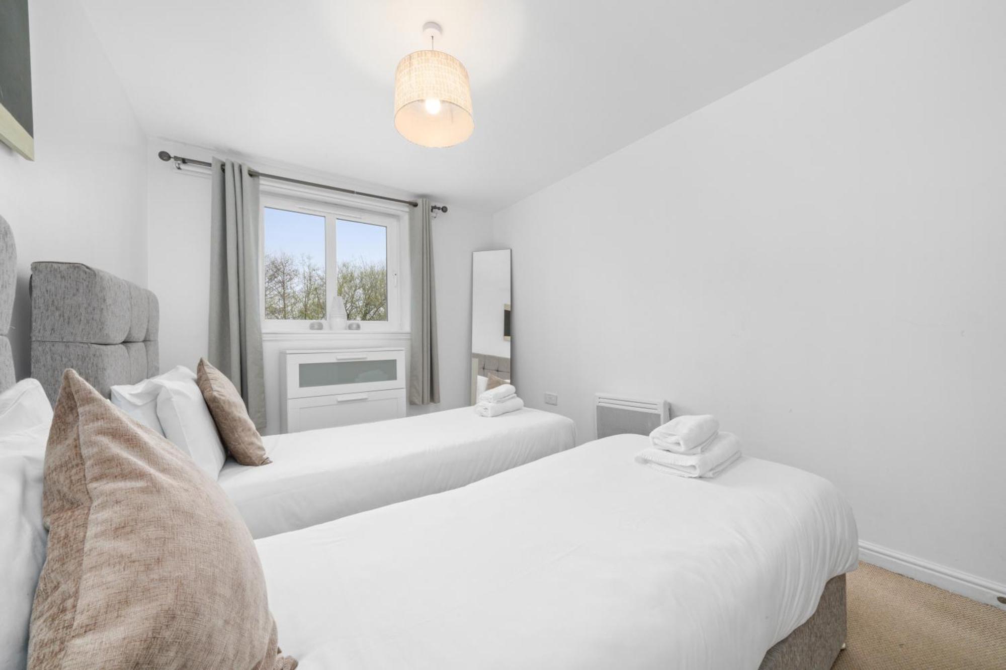 Saughton Suite With Views Of Water Of Leith Édimbourg Extérieur photo