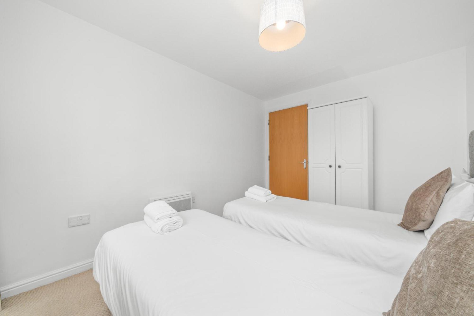 Saughton Suite With Views Of Water Of Leith Édimbourg Extérieur photo