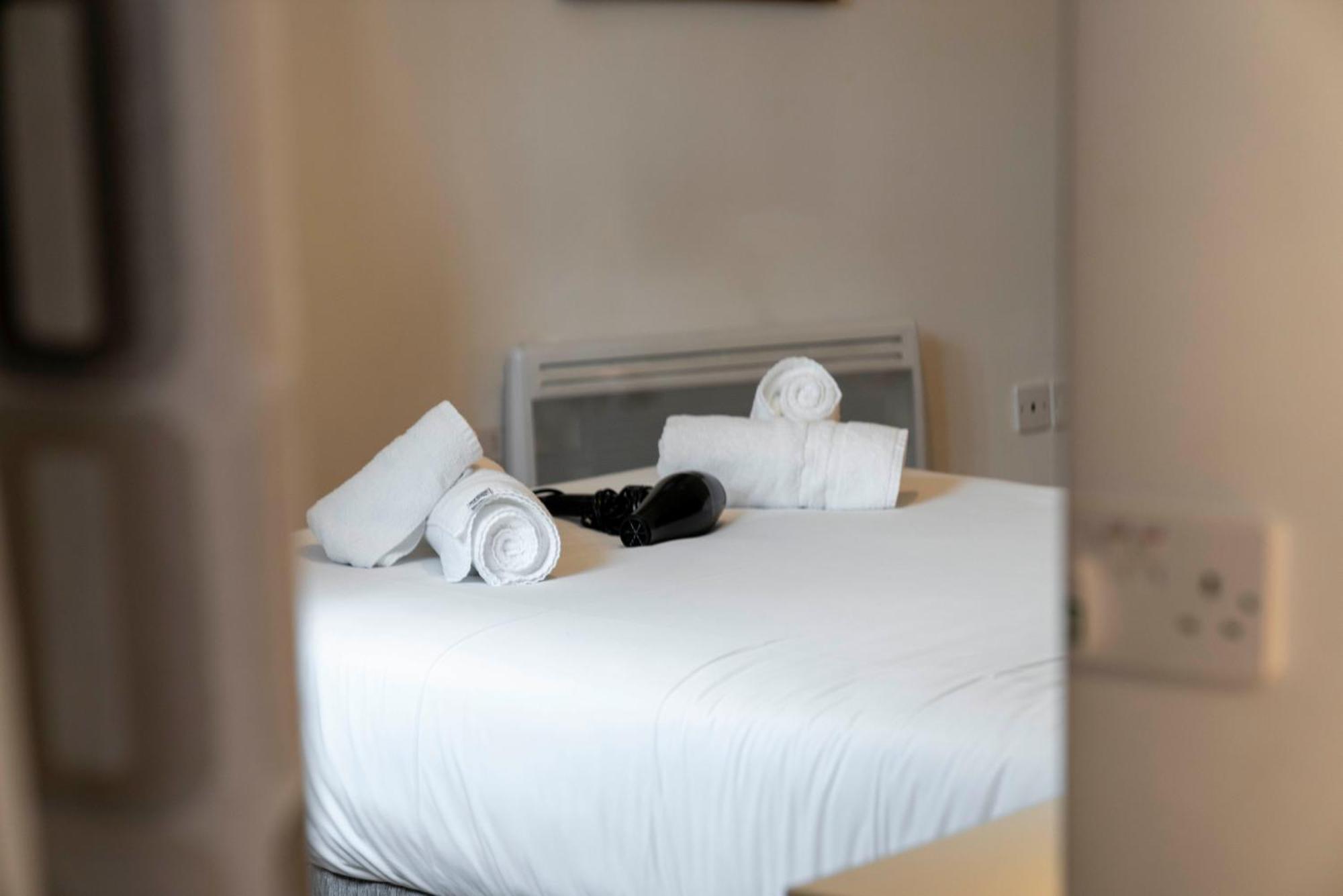 Saughton Suite With Views Of Water Of Leith Édimbourg Extérieur photo